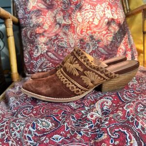 Jeffrey Campbell Suede Embroidered Western Mule Clog Heel Shoes size 7